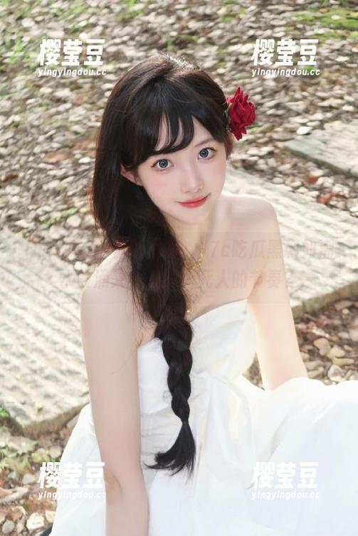 惊艳在线，17c吃瓜黑料如潮水般涌来，是要淹死人的节奏？