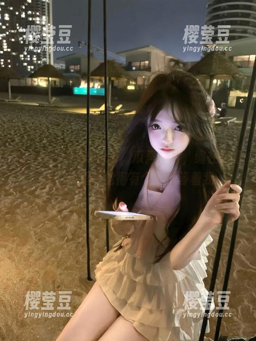 观看51cg，瓜声一片，缩在角落里，心里总觉得有个大瓜等着我