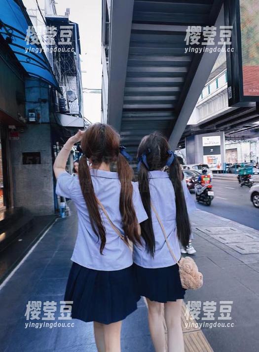 本垒打？不，是“51吃瓜”的地址直指朝阳群众的八卦开关！