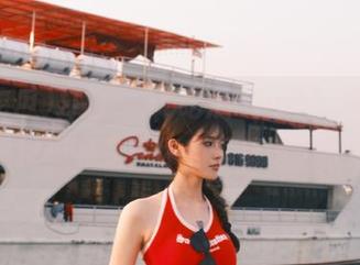 打开“91吃瓜app”，每一条爆料都像是在你心里悄悄撩拨。