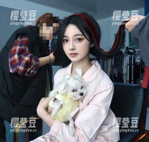 91吃瓜中心：打造你专属的吃瓜导航，让资讯不再迷路！