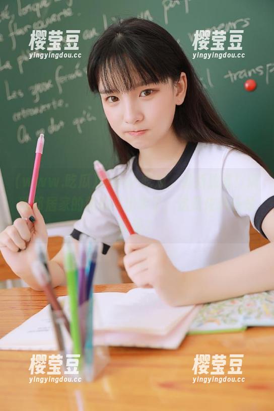www.吃瓜，最新流言！隔壁邻居家的黄瓜又出事了，这是佐料还是阴谋？