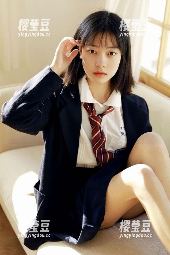 在线锁定‘www51’，感觉我就是这场戏的终极旁观者！