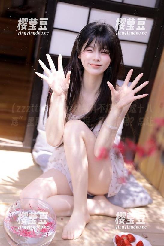 “zzzttt黑料不打烊肾虚十八连”里那个奇葩的链接，还记得吗？总让我想起那个白色的袜子...