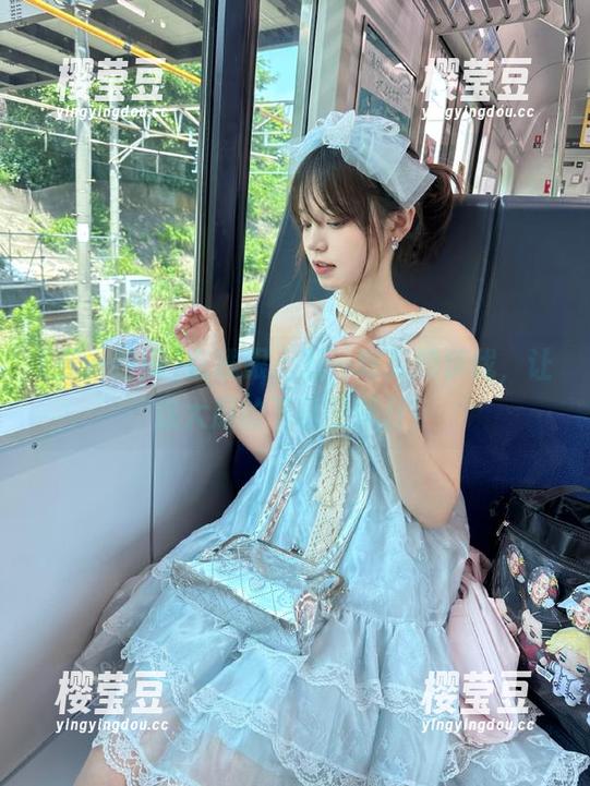 在线跟上五一吃瓜的步伐，让这大瓜的下载量飙升！
