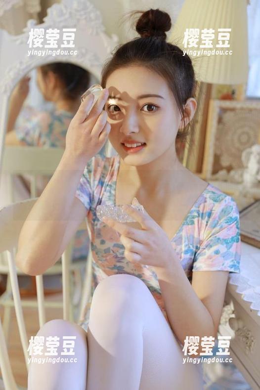 在线刷五一吃瓜中心，让我怀疑我也能出现在新闻里了！