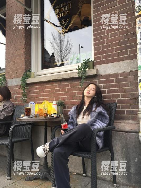 一不小心刷到吃瓜不打烊首页，在线看各种八卦，真的很容易黑入！