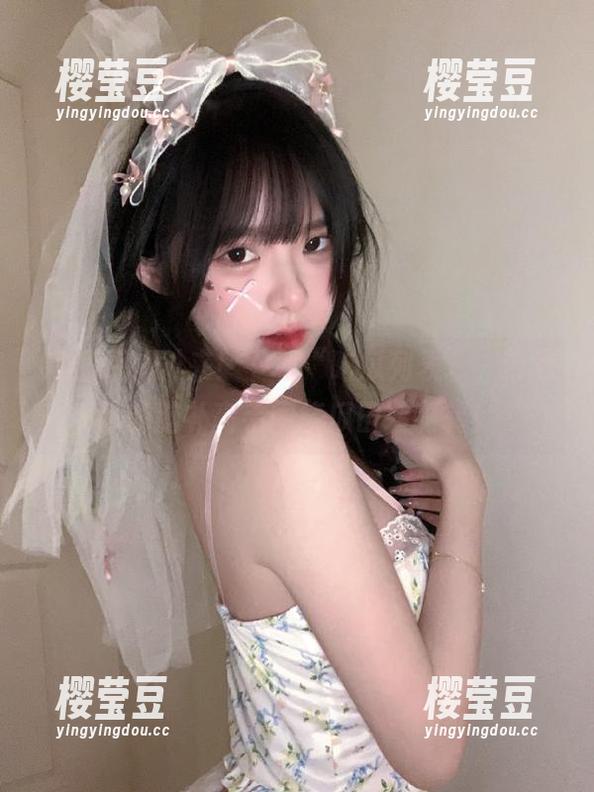 来！下载“吃瓜列表”，带着你的脑补高手围绕瓜田转啊转！