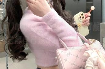 吃瓜网，在线观看的时候，突然觉得自己成了围观群众……