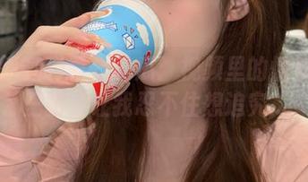 吾爱吃瓜：视频里的情节一波三折，让我忍不住想追究…