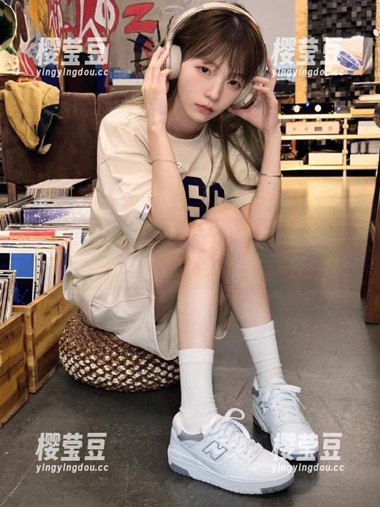 扒哥黑料视频链接，看得我眼睛都快冒火花了！