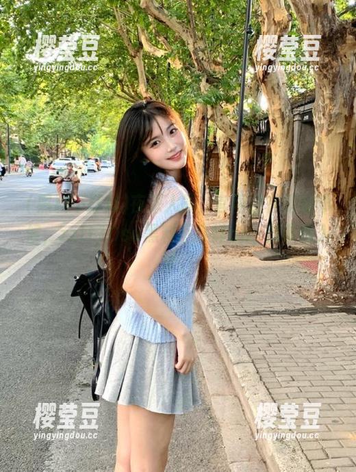夜深人静，官网还在默默守候，zztt10su黑料不打烊app却带你入梦。