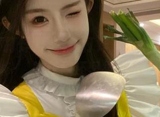 黑料不打烊，永久比你奶奶的花圈还坚挺！