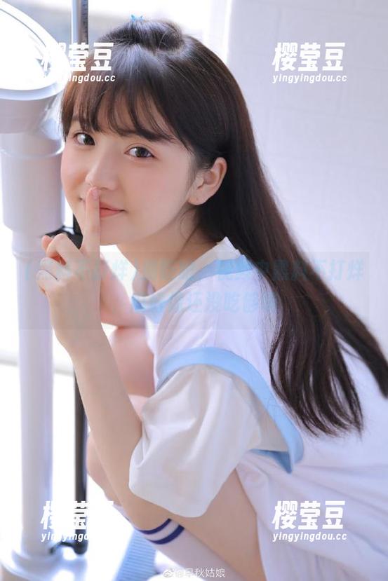 别眨眼，视频中黑料不打烊，瓜好像还没吃够呢