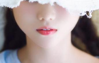iOS端的“黑料正能量”官网，直戳内心的幽默感