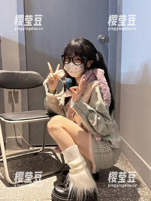 “黑料老司机”网址，为何我总是恨不得自己就是那个八卦中的主角呢？